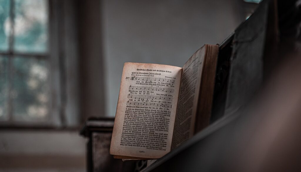 book, piano, church-6186166.jpg
